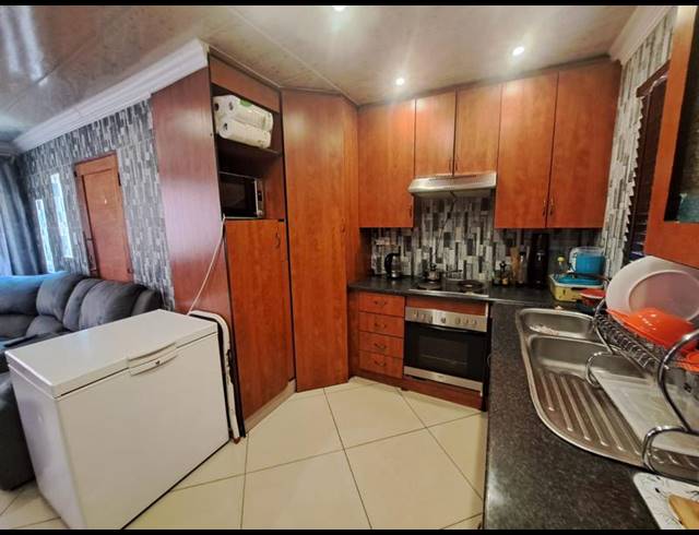 2 BEDROOM HOUSE FOR SALE IN SOSHANGUVE WW